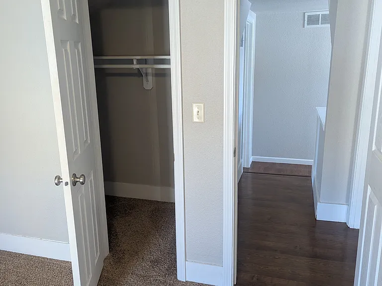 536 Metomen St — Photo 13
