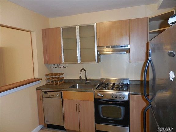 2nd image of 99 Randall Ave APT 1U