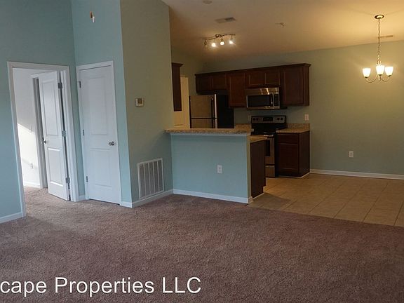 4th image of 4429 Jaybird Cir Unit 201