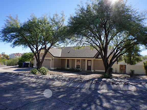 2nd image of 2801 W Goldfield Dr