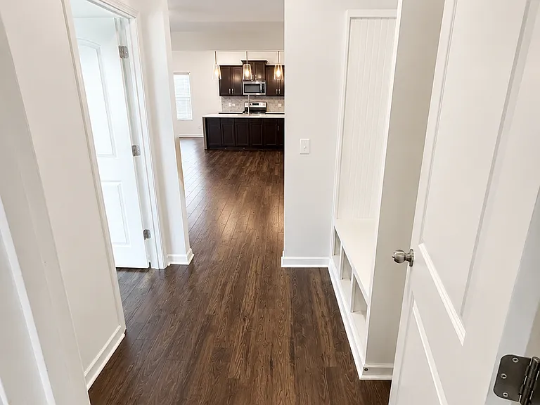 1704 Eagle View Dr — Photo 11