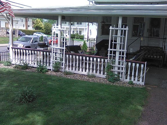5th image of 62 N Center St