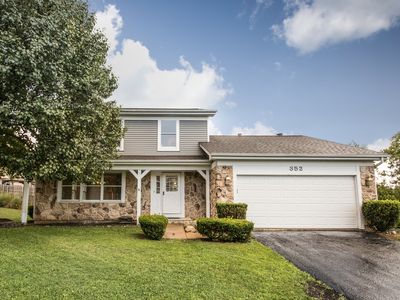 352 Country Ln, Algonquin, IL, 60102