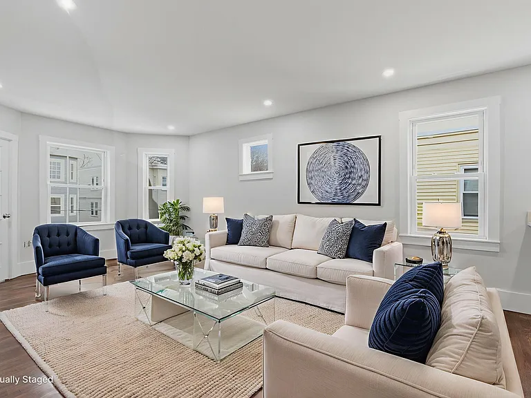18 Ronan St #2 — Photo 5