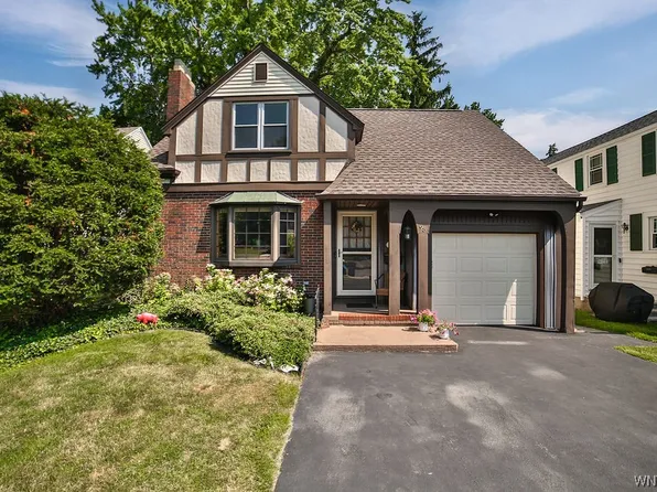 98 Northledge Dr, Amherst, NY 14226