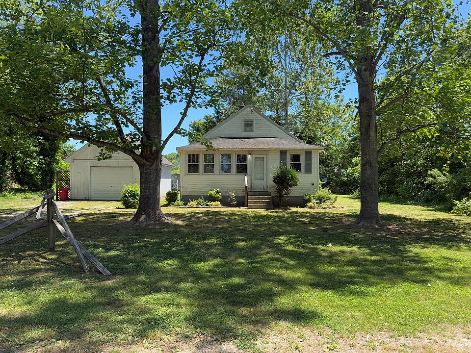 1st image of 8143 Salyer Dr