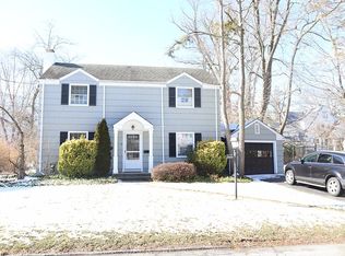 7 Soundview Cir, White Plains, NY 10606