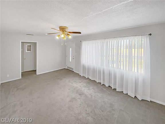 3rd image of 103 Dogwood St