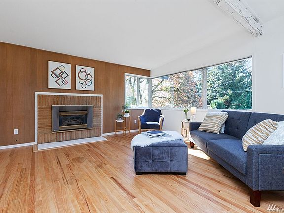 5th image of 412 166th Ave SE