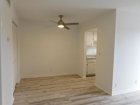 5th image of 640 SE 2nd Ave #207