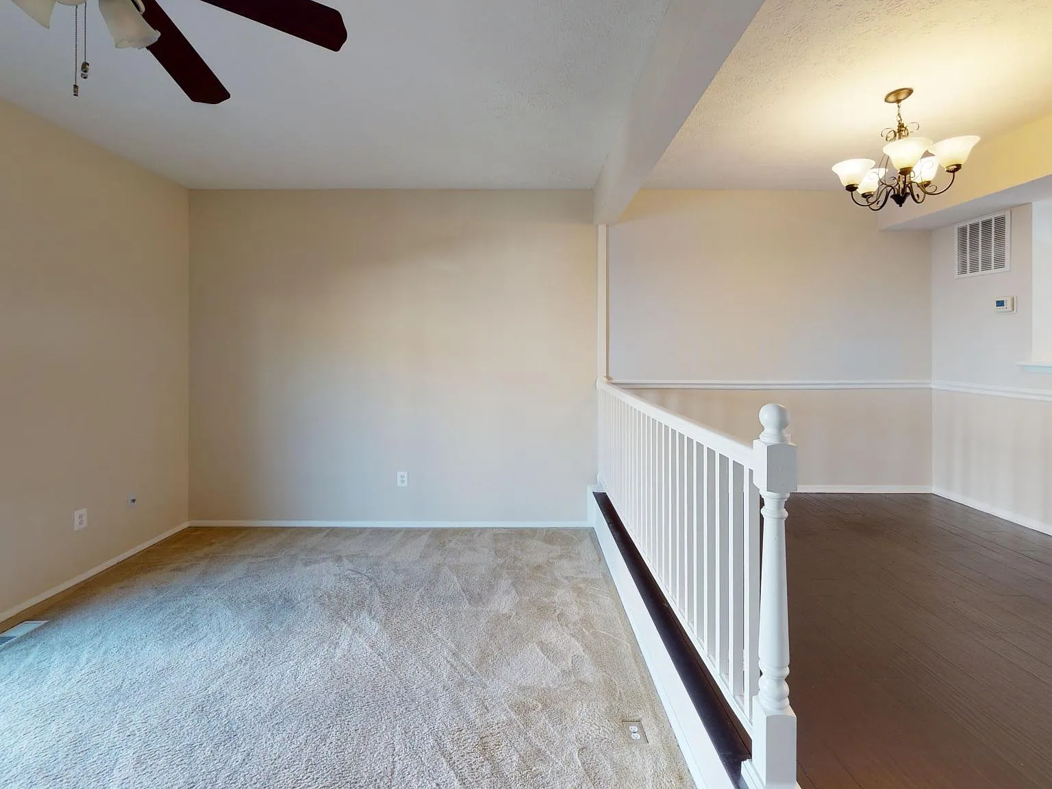 3 bed, 1976 sqft, $2,200 — Photo 2