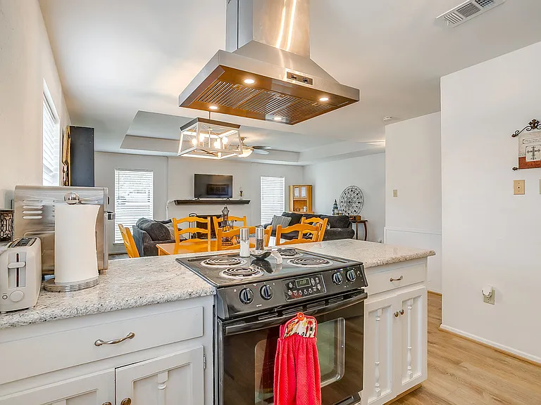4761 Fieldcrest Dr — Photo 11