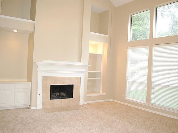 3rd image of 8402 Twining Trail Ln