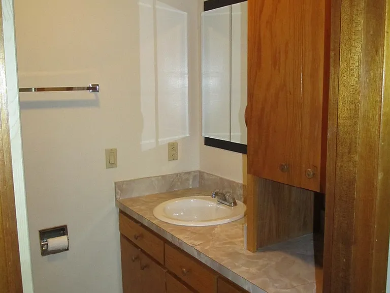 1509 Avon Ave — Photo 10