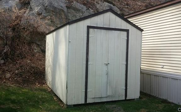 4th image of 41 Woodland Park
