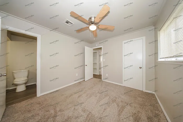 2401 Piccadilly Cir — Photo 7