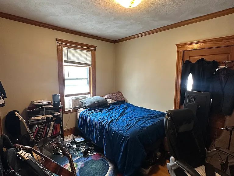 264 Market St — Photo 12