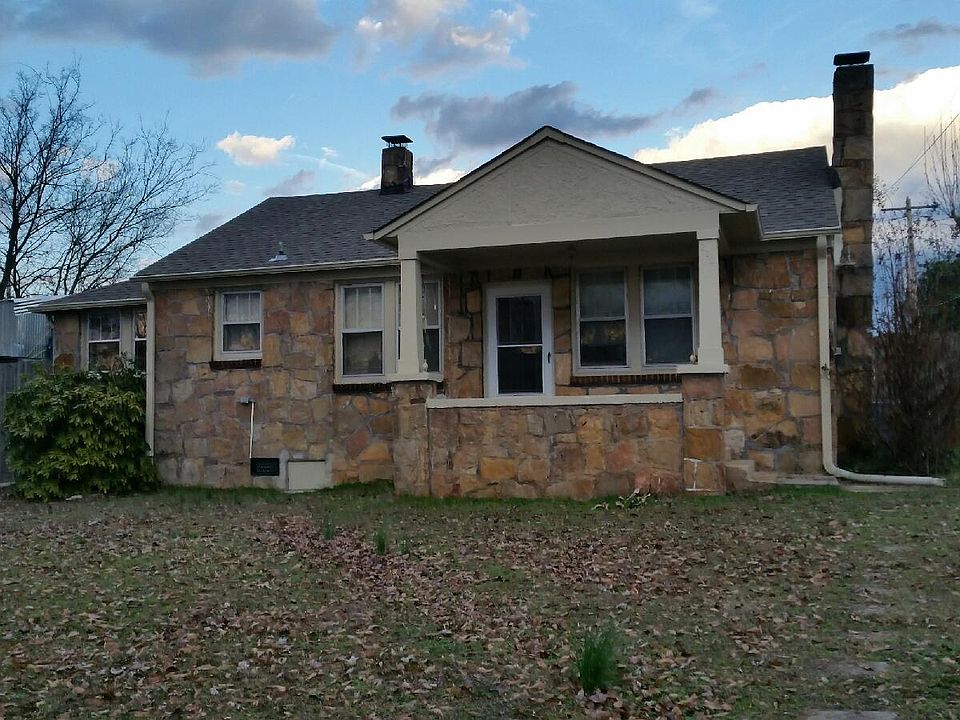 1st image of 202 N Oneal St