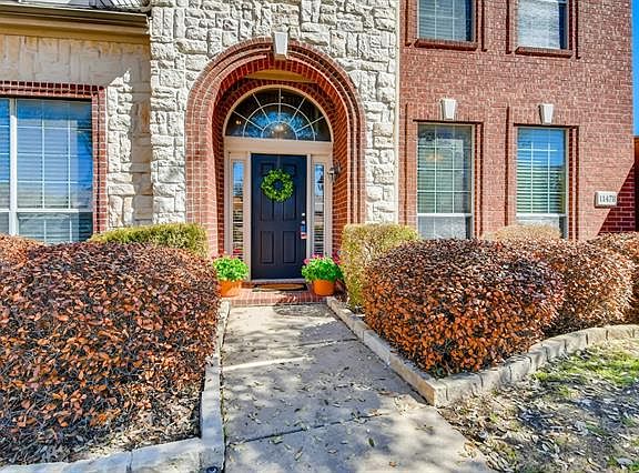 3rd image of 11478 Wovenedge Ct