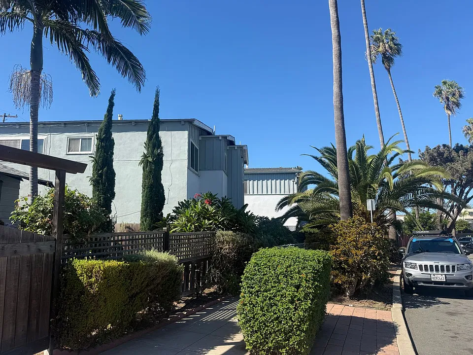 4953-4955 W. Point Loma Blvd. San Diego, CA 92107