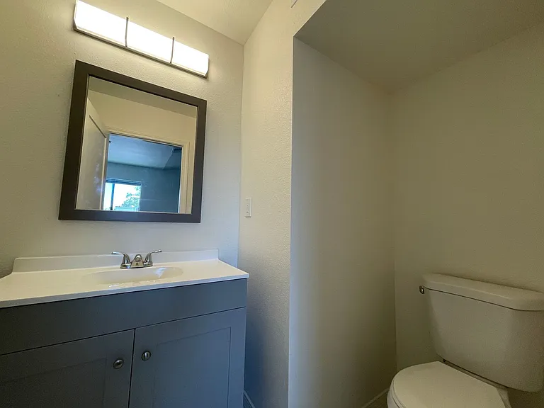 920 Shoofly St — Photo 25