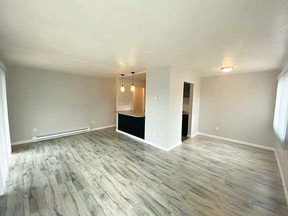 3rd image of 1104 Pacific Ave APT 201