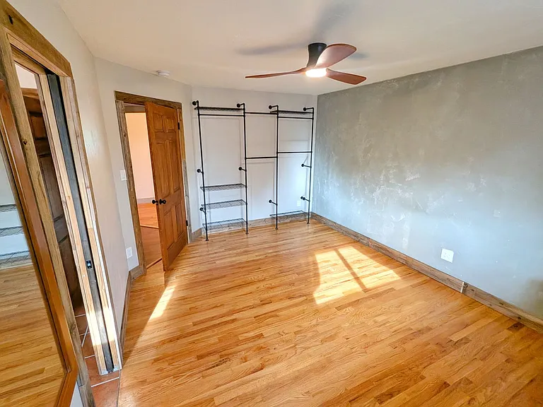 2404 Monterey Rd — Photo 23
