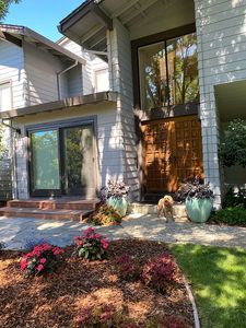 1275 Trinity Dr, Menlo Park, CA, 94025