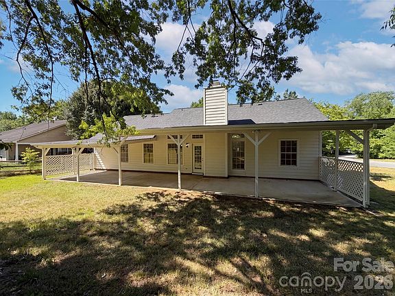 2nd image of 10530 Southern Oak Ct