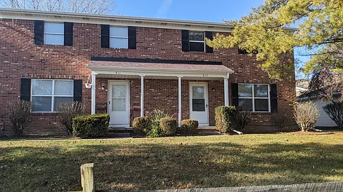 1004 Shadow Ln Photo 1