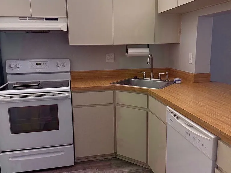 1372 Pine Ridge Cir E #133-A2 — Photo 9