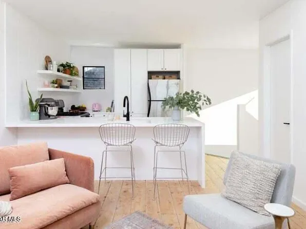 29235 Heathercliff Rd APT 9, Malibu, CA 90265