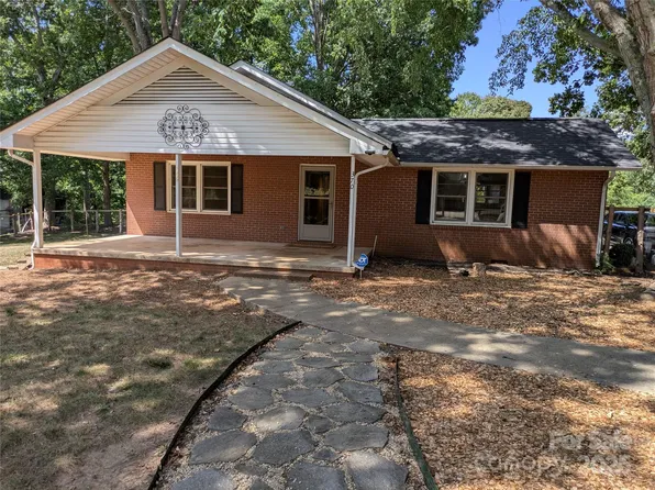 370 Ford Rd, Salisbury, NC 28147