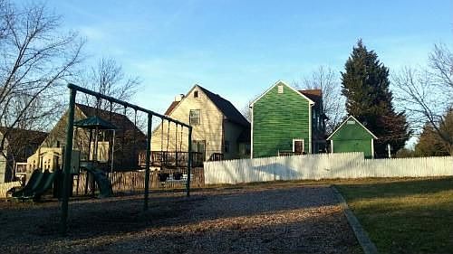 2nd image of 6590 Edgewood Rd