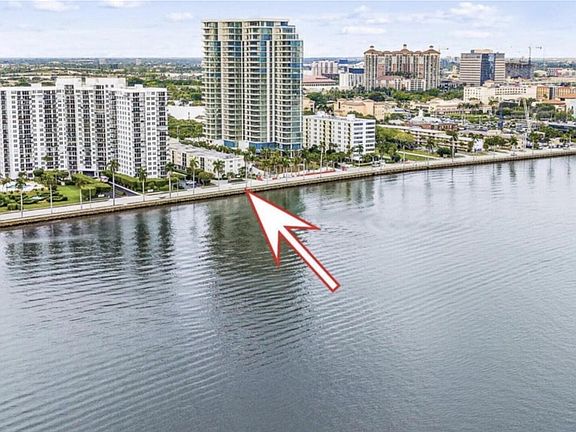 4th image of 1527 S Flagler Drive S #116f