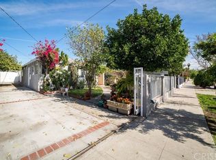 8828 Amboy Ave, Sun Valley, CA 91352