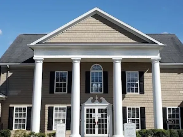 2528 Suncrest Vlg #2528, Morgantown, WV 26505