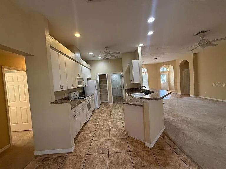 5111 Ironsides Ct — Photo 4