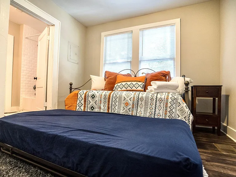 2337 Gilmore St #2 — Photo 7