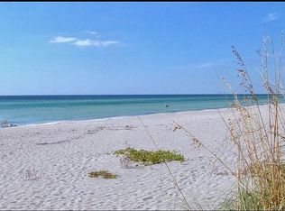 527 Sutton Pl, Longboat Key, FL 34228