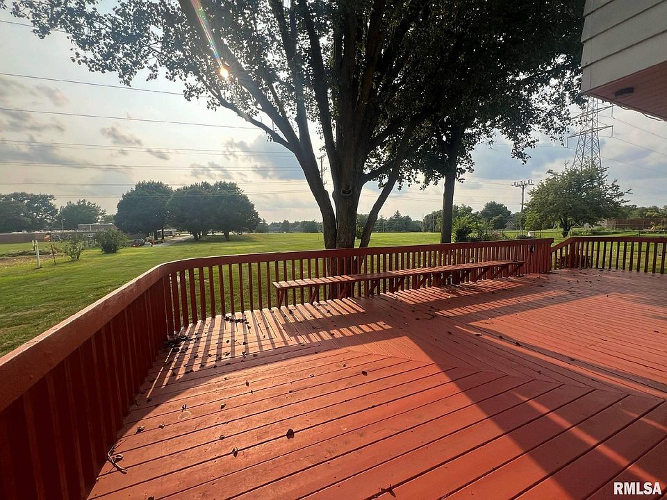 2nd image of 719 Cheshire Blvd