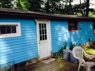 47 4th St, Godeffroy, NY 12729