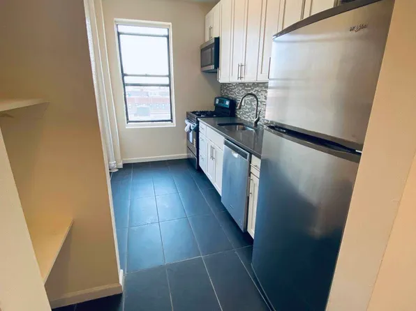 128 Fort Washington Avenue image 1 of 8