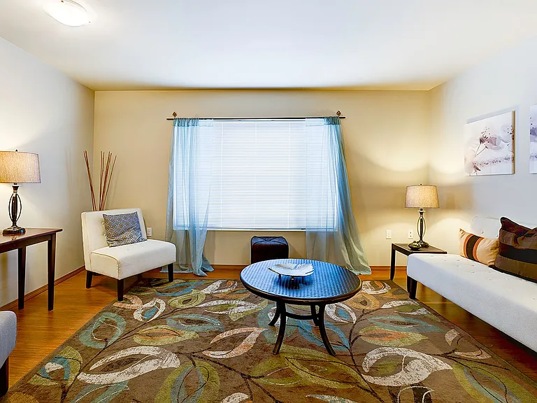 Ambaum Place I | Modern Apartment Homes w/ In-Unit Laundry! — Photo 29