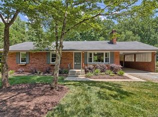 315 W Stewart Ave, Mooresville, NC 28115