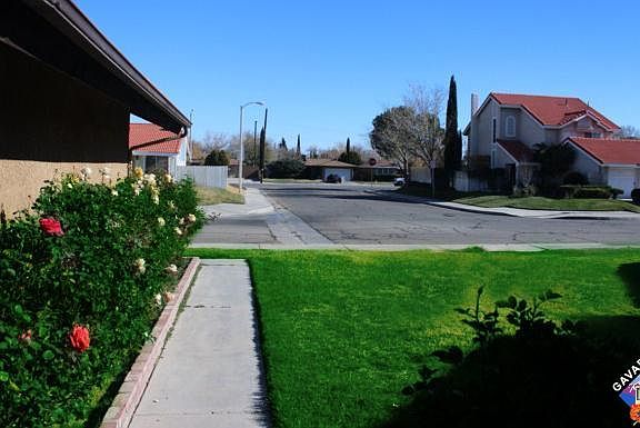 2nd image of 45353 Essex Ln