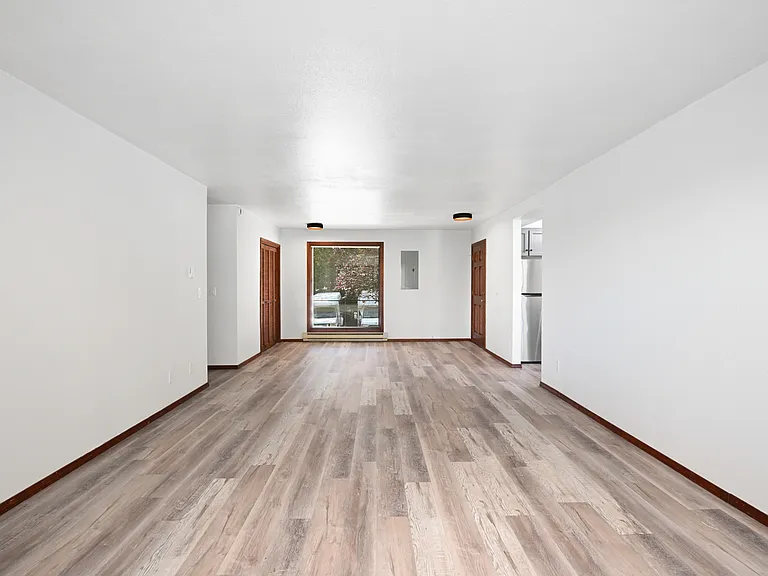 The Arbutus Apartments — Photo 15
