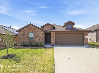 9765 Walnut Cove Dr, Fort Worth, TX 76108