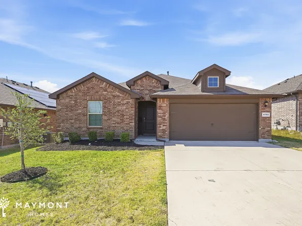 9765 Walnut Cove Dr, Fort Worth, TX 76108