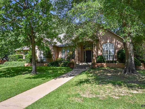 2nd image of 6714 Lacosta Dr